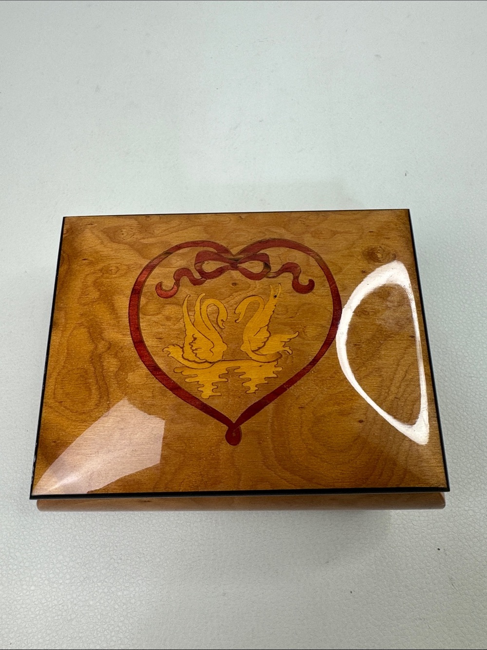 The music box Wood Jewelry music Pink Lining Made Italy Wind Beneath my Wings